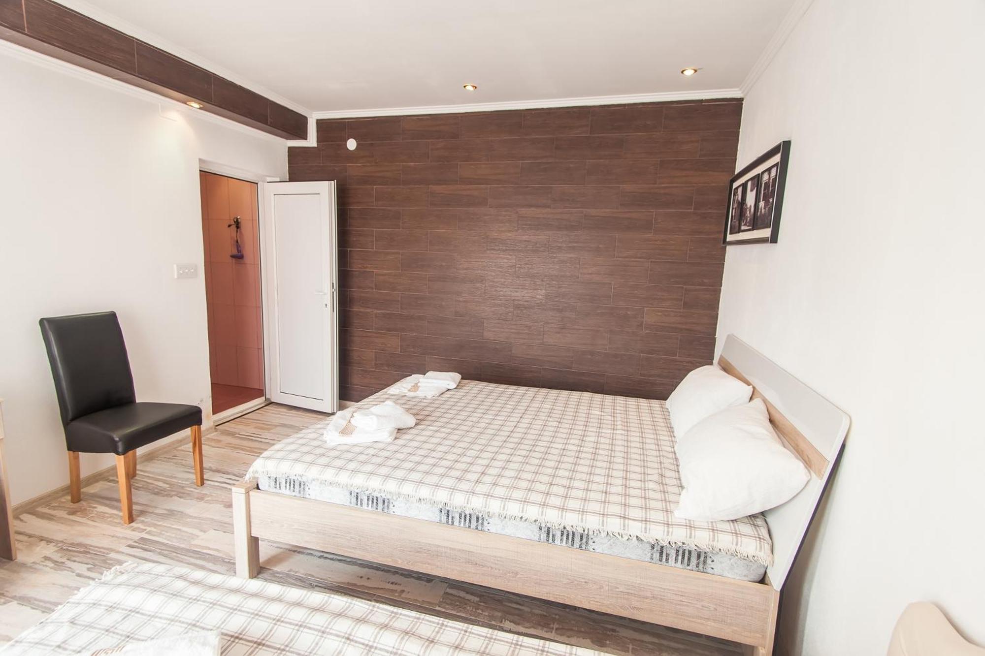 Rooms And Apartments Milana بار المظهر الخارجي الصورة