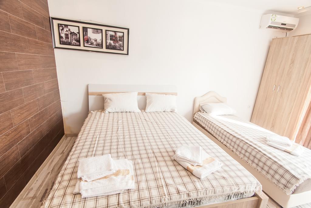 Rooms And Apartments Milana بار المظهر الخارجي الصورة
