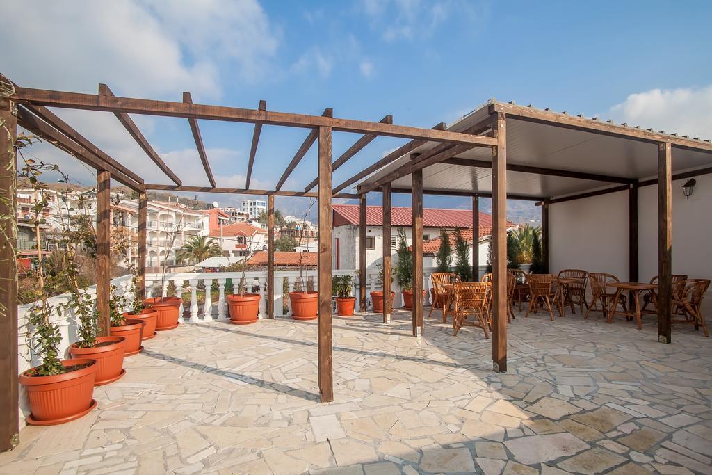 Rooms And Apartments Milana بار المظهر الخارجي الصورة