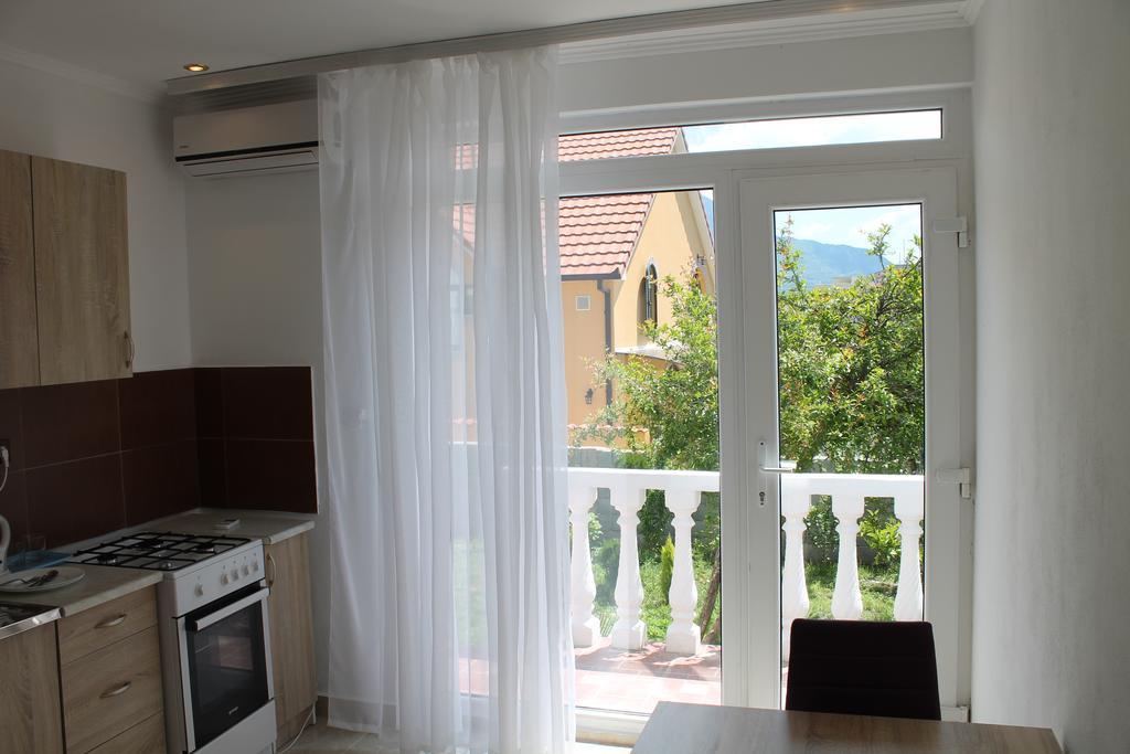 Rooms And Apartments Milana بار المظهر الخارجي الصورة