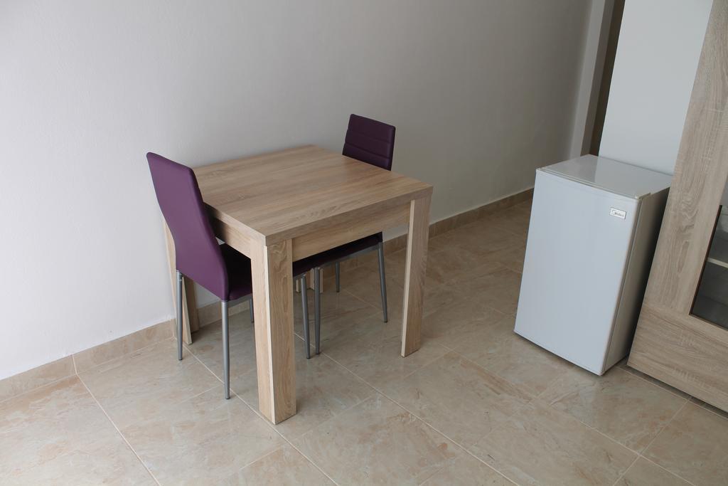 Rooms And Apartments Milana بار المظهر الخارجي الصورة