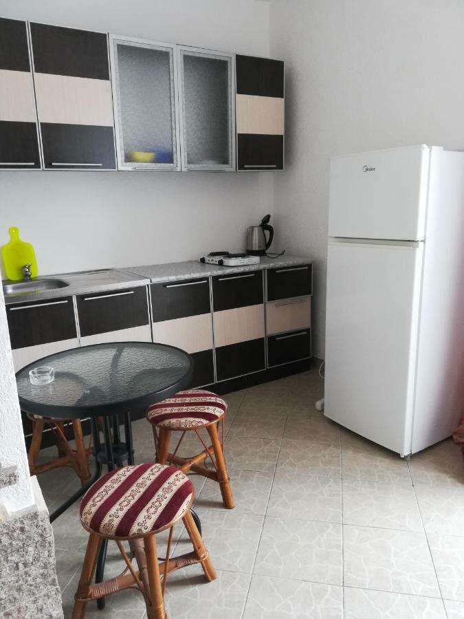 Rooms And Apartments Milana بار المظهر الخارجي الصورة
